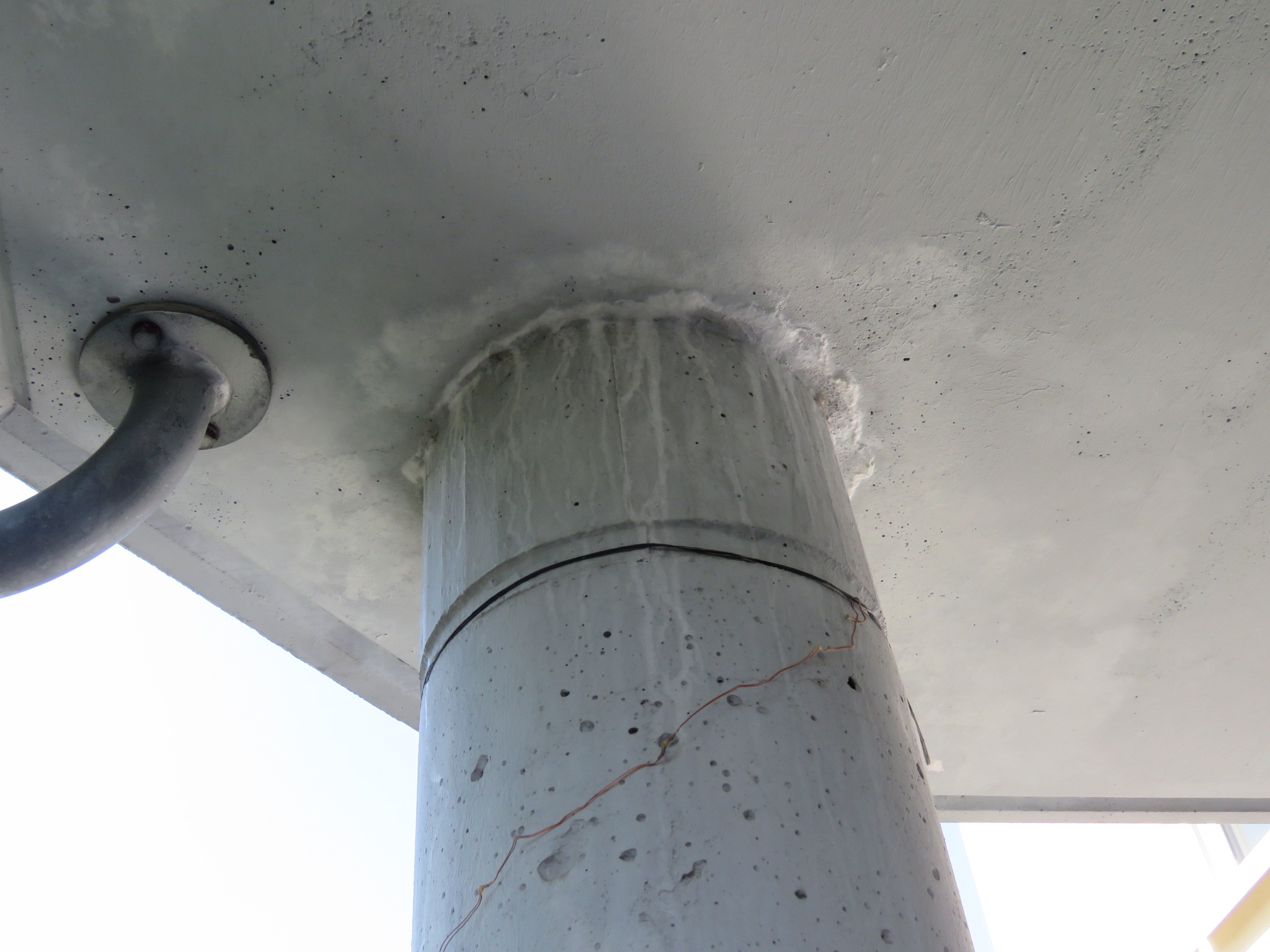 Balkon-Schäden Bild 3